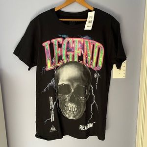 🦋NWT Reason tshirt🦋